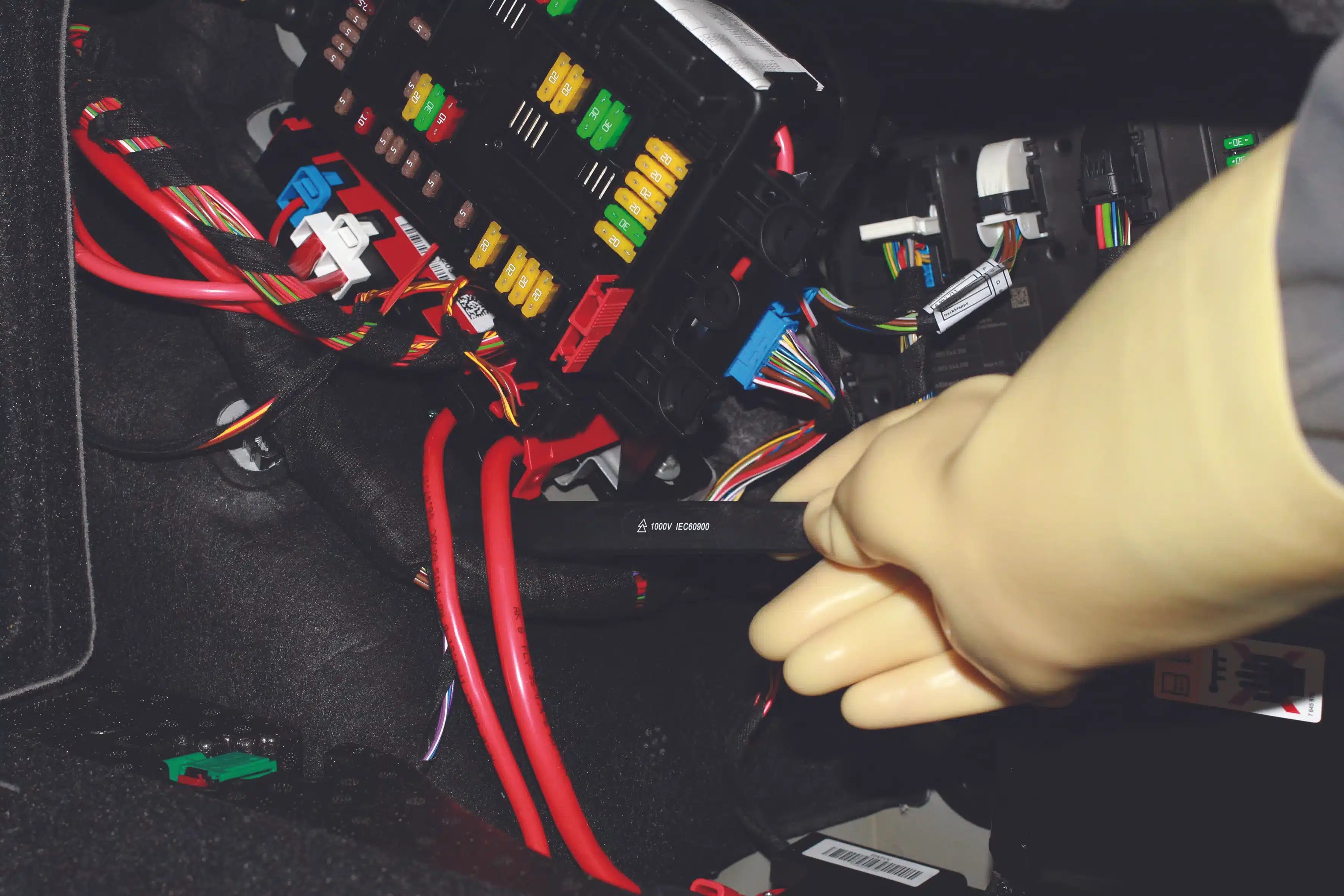 Insulated Trim/Cable Management Tool Set - Image 7